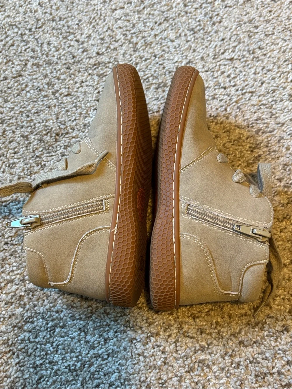 Livie & Luca Might Chukka Boots Tan Size 12 | casual | minimalist | classic |